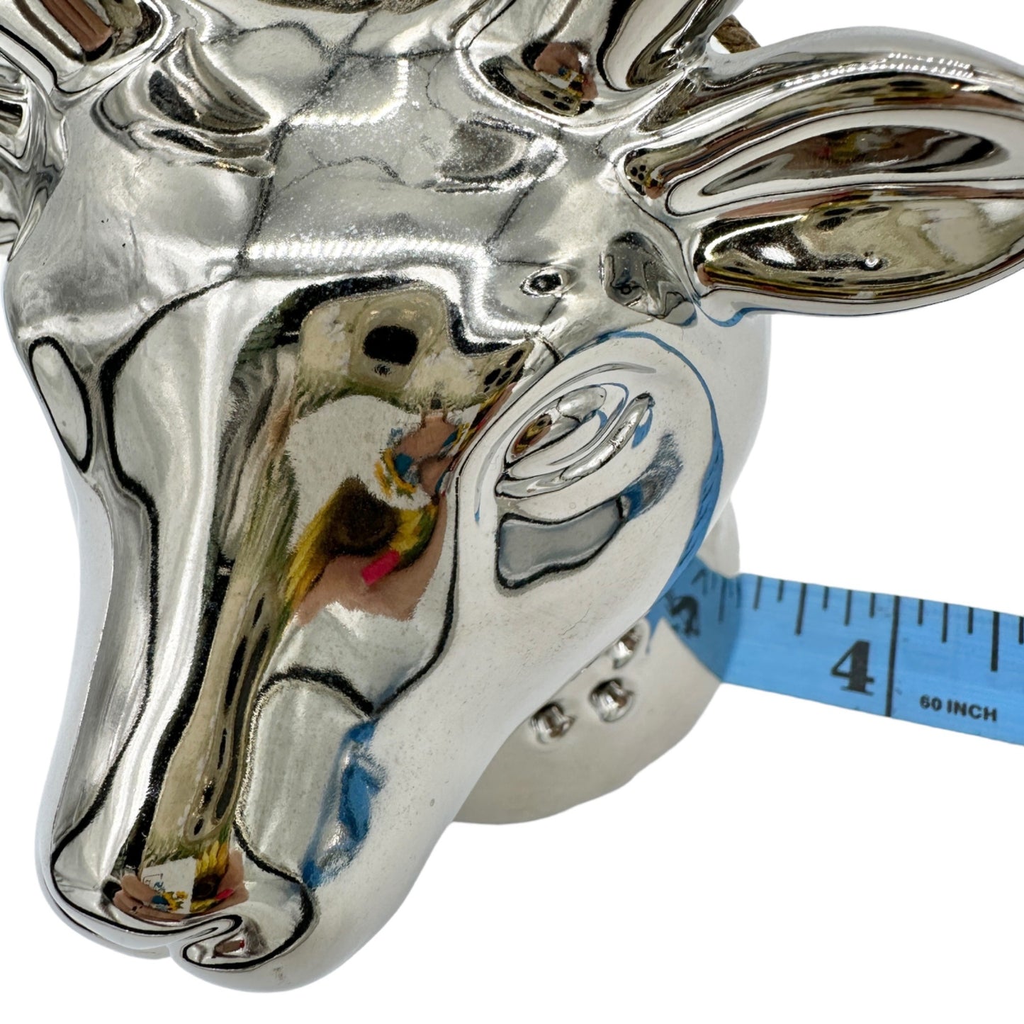 Set of 2 Reindeer Heads 1 Silver 1 White Ceramic 6in Tall x 3in Wide