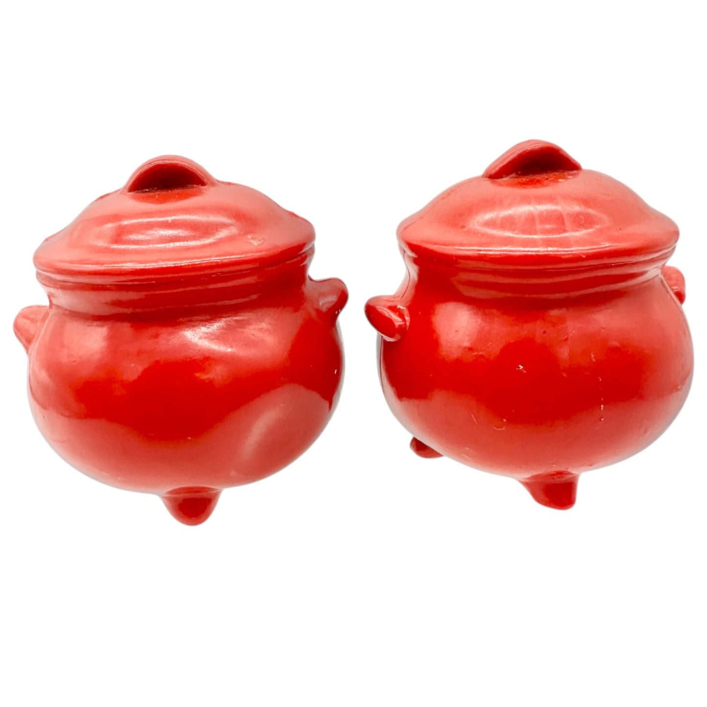Vintage Pot Shaped Salt and Pepper Shakers Red Plastic with Rubber Stoppers 3x3