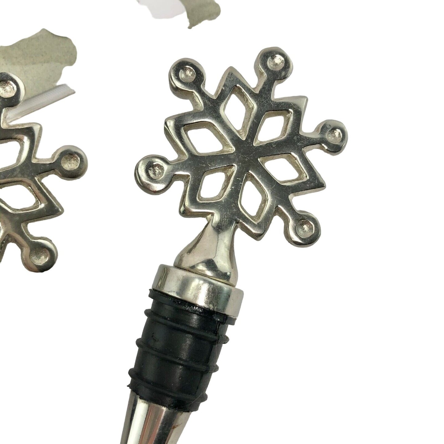 Pair of Snowflake Wine Stoppers with Wine Bottle Labels gift personal use stunning