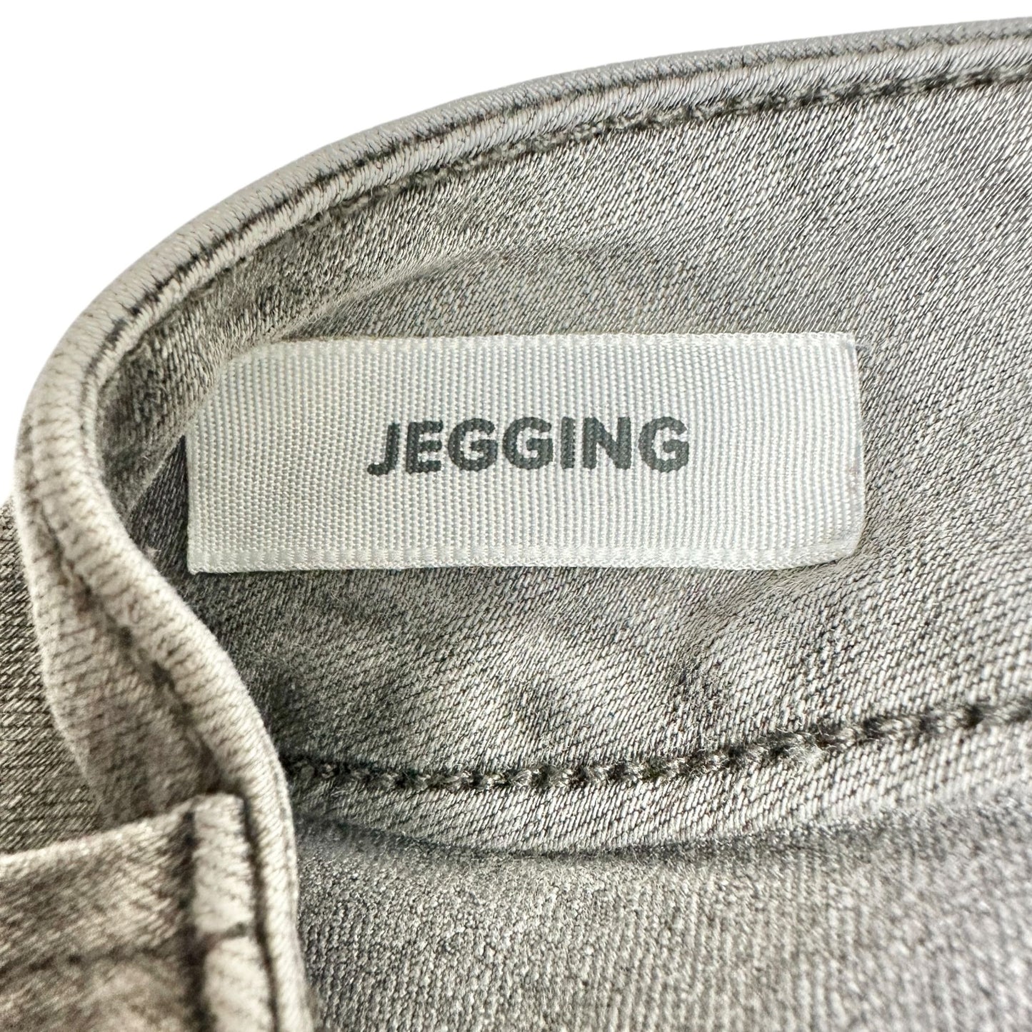Torrid Denim Jeggings Womens 18R Gray 3 Button and Zip Fly Pockets