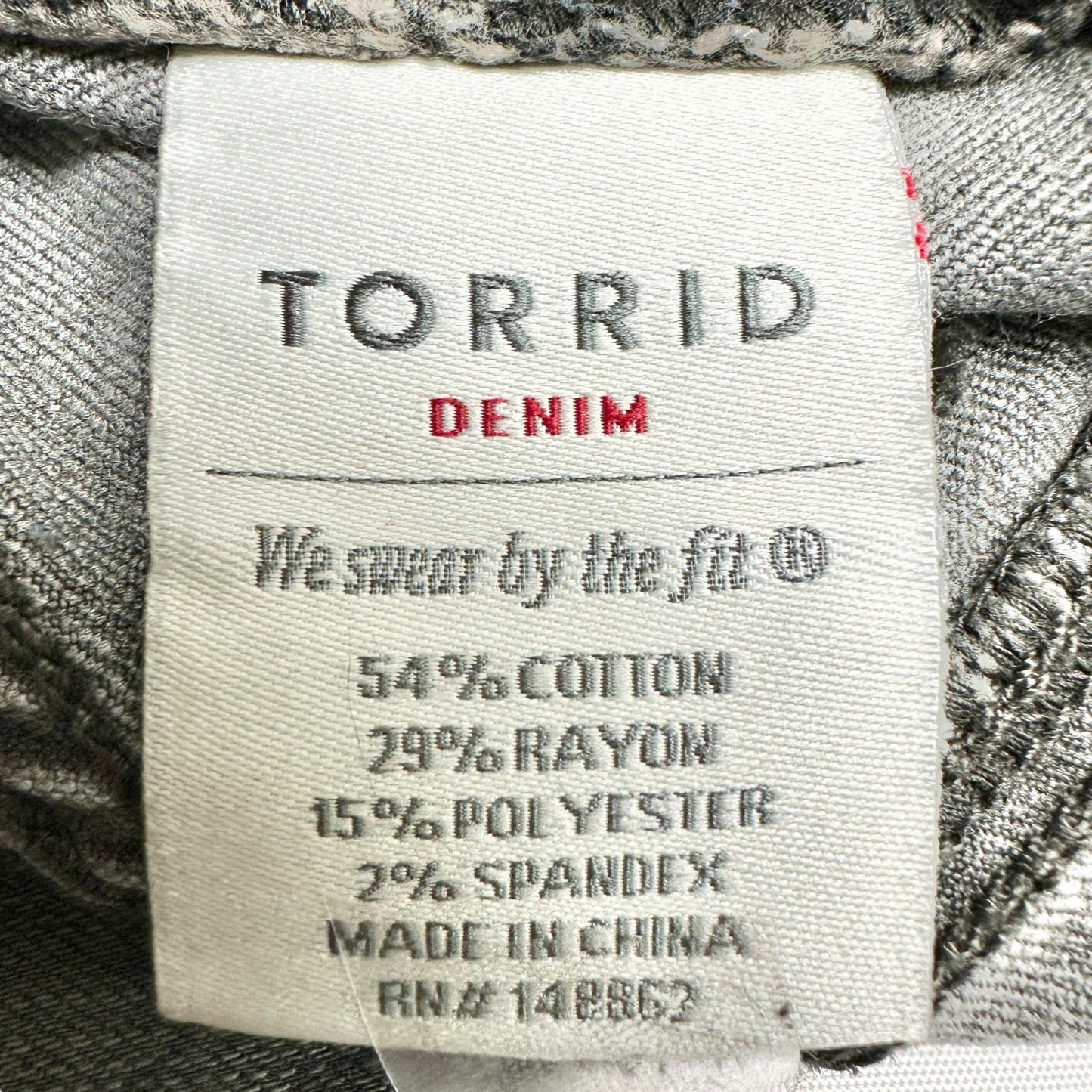 Torrid Denim Jeggings Womens 18R Gray 3 Button and Zip Fly Pockets