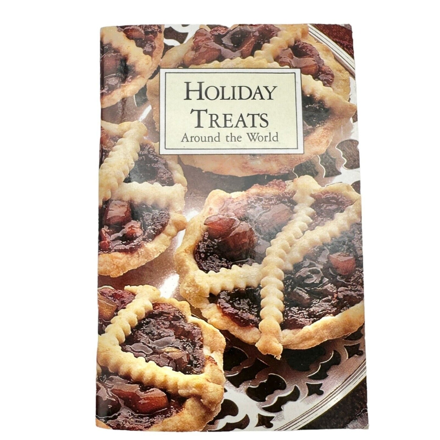 Primitives by Kathy Set of 2 Dish Towels Holiday Recipes Star Cookie Cutter NWT