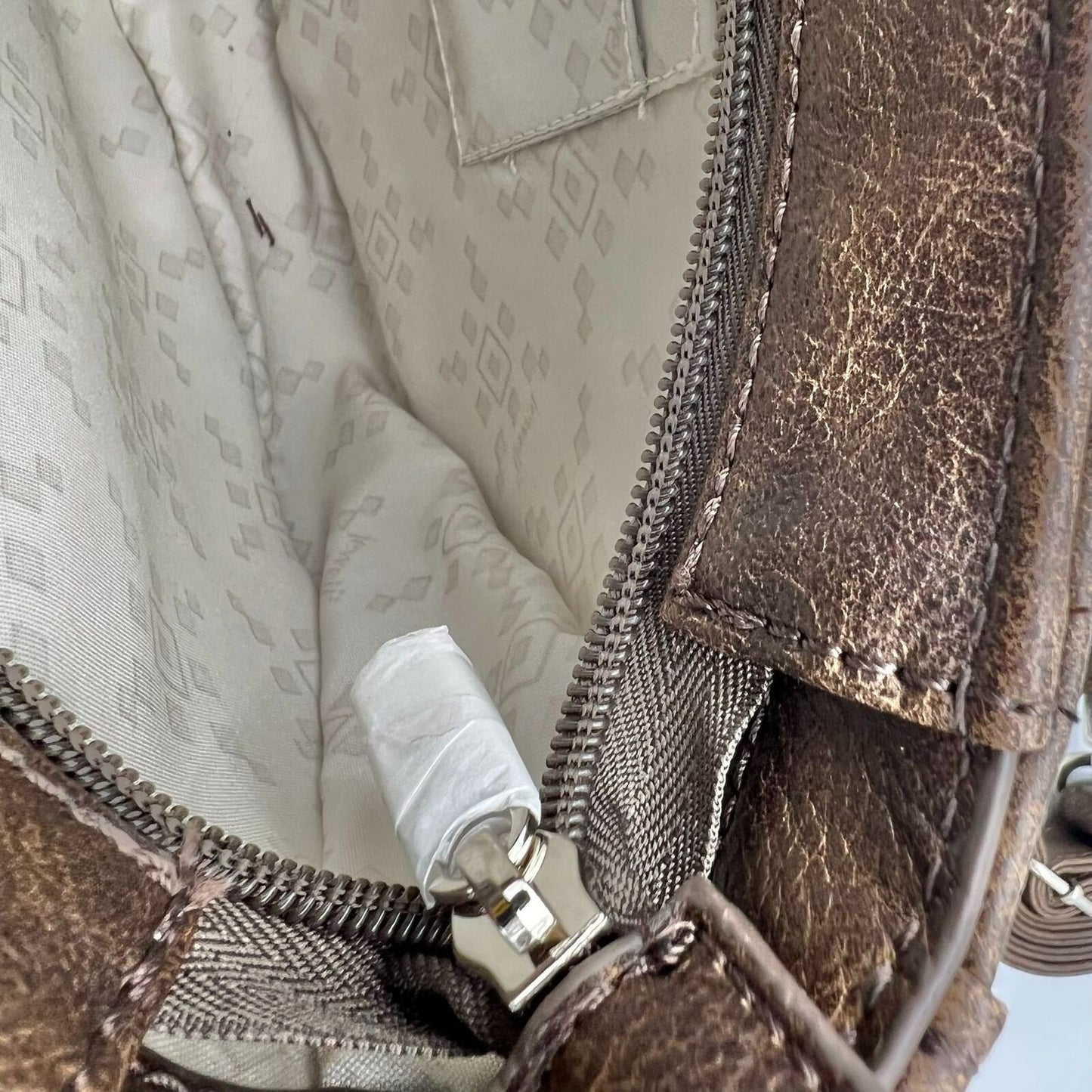 Jewell by Thirty-One Half Moon Crossbody 9 x 7 x 2 Chestnut Distressed Pebble