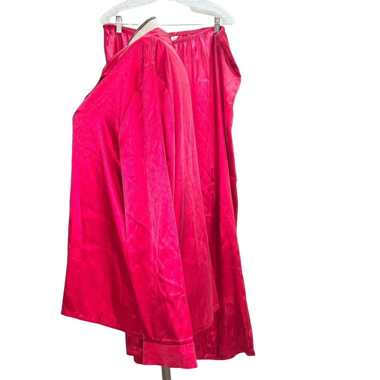 Gilligan & O'Malley XL Red Sateen Pajama Pants and Long Sleeve Button Up Top