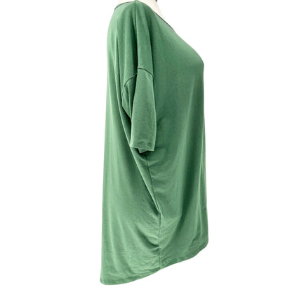 LuLaRoe Irma Top Womens L Green Relaxed Fit SS High-Low Hem Tunic Style Soft