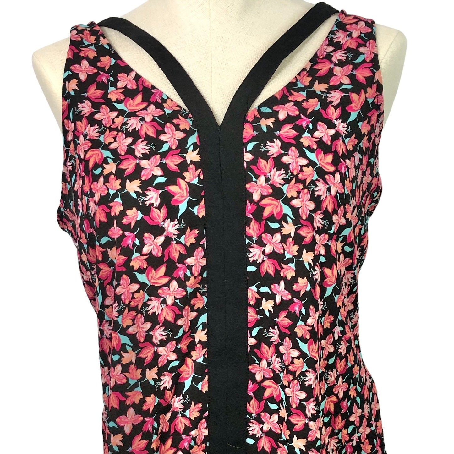 Candie's Cutout Tank Top Women's M Floral Print Sleeveless V-Neck Black Pink