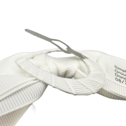 Simplicity Grosgrain Bows Set of 6 White With Heart Clips on Back Hair Packages