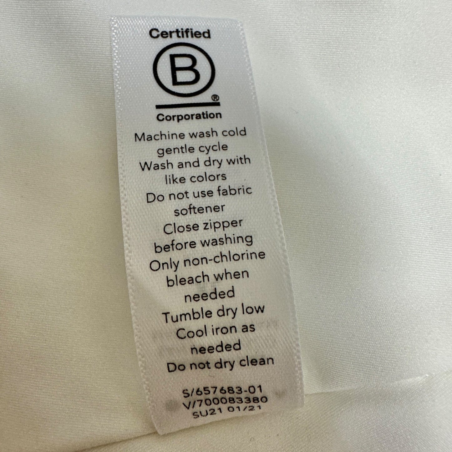 Athleta Ace Tennis Skort Womens XL White Poly Spandex Activewear Zip Pocket
