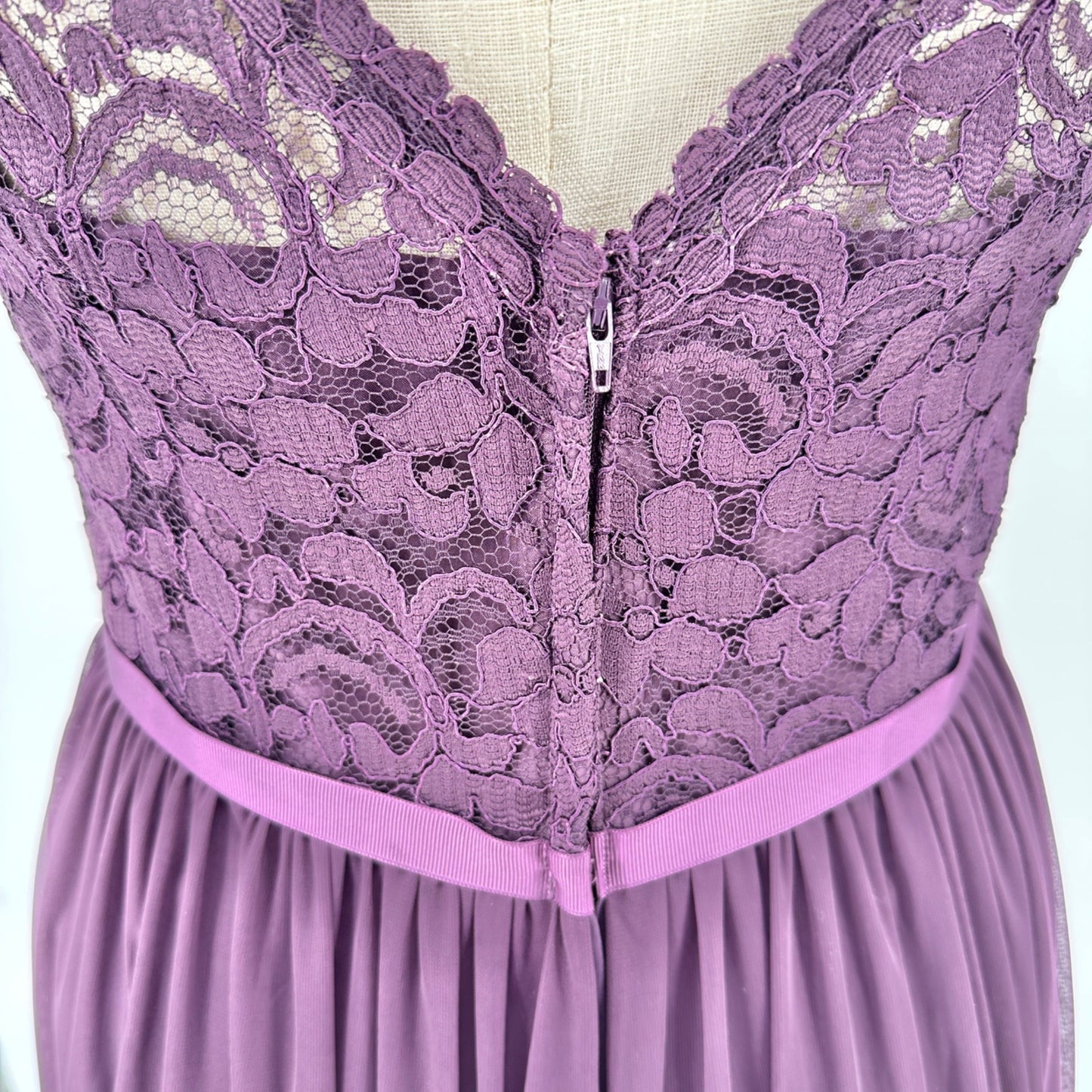Davids Bridal Full Length Gown Womens 14 Plum Lace Chiffon Sleeveless Dress