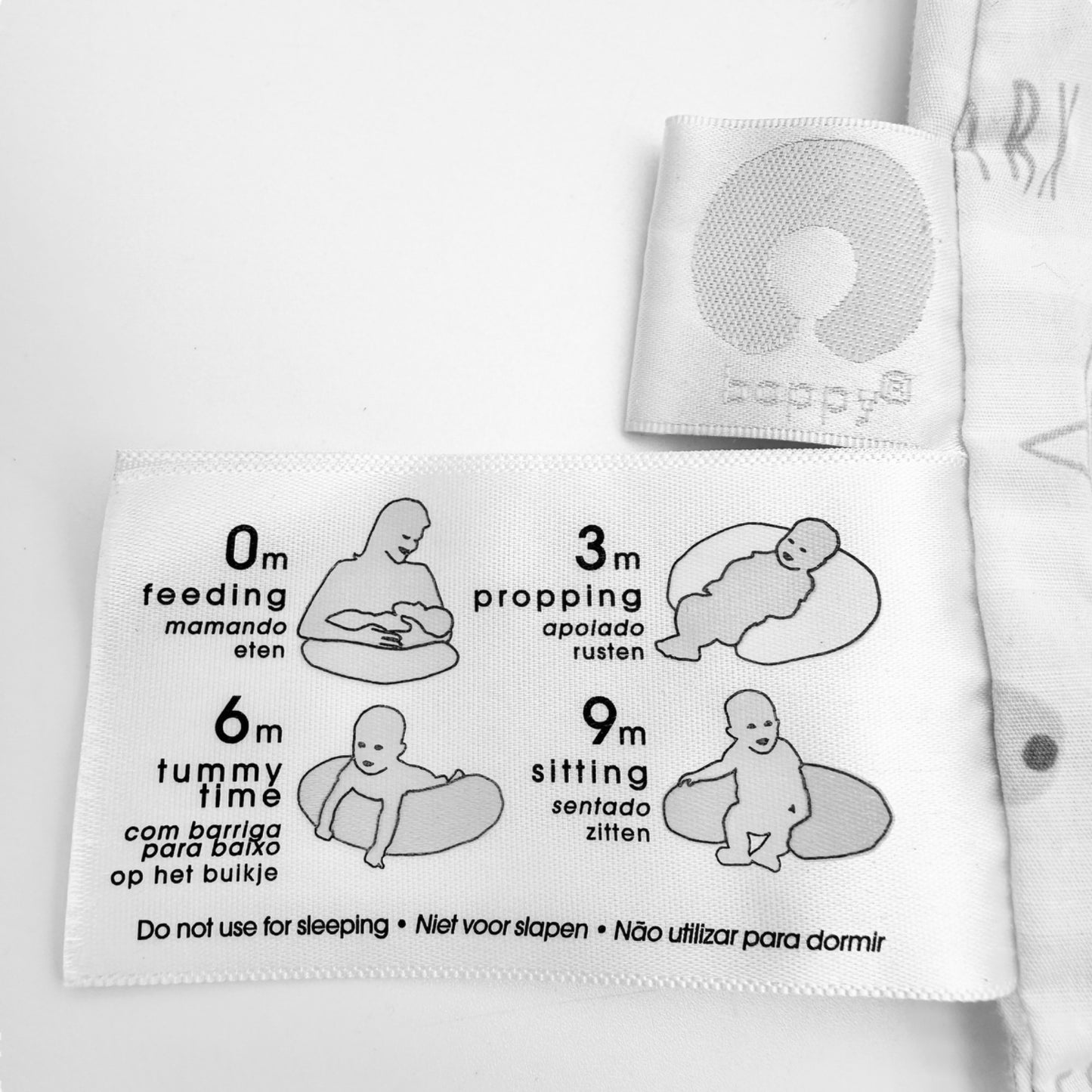 Boppy Nursing Support Pillow With 2 Covers Giraffes Happy Camper