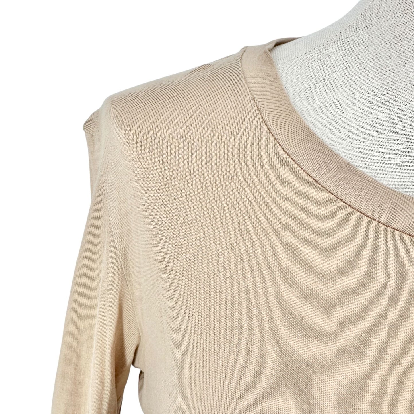 Vince Lightweight Top Womens Size M Beige Long Sleeves Made in Peru 100% Modal