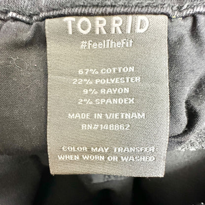Torrid Denim Jeggings Womens 18R Black 3 Button and Zip Fly Pockets