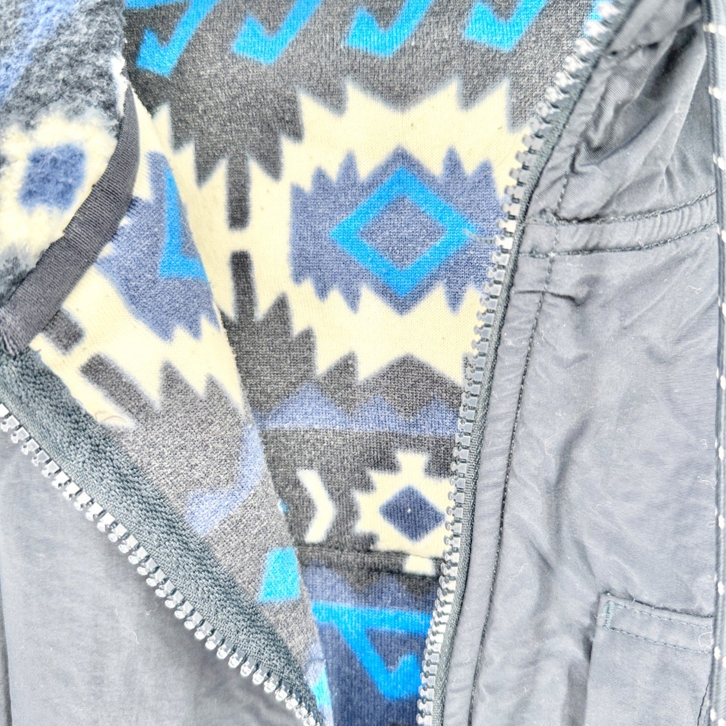 American Eagle Mens L Hooded Full-Zip Sherpa Lined Jacket Blue Aztec Pattern