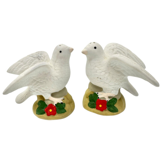 Ceramic White Doves Salt and Pepper Shakers On Floral Base 3 in Tall Vtg Decor