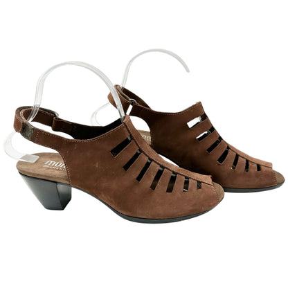 Munro American Slingback Sandals Womens 8.5N Brown Suede Cutout Design 2" Heel