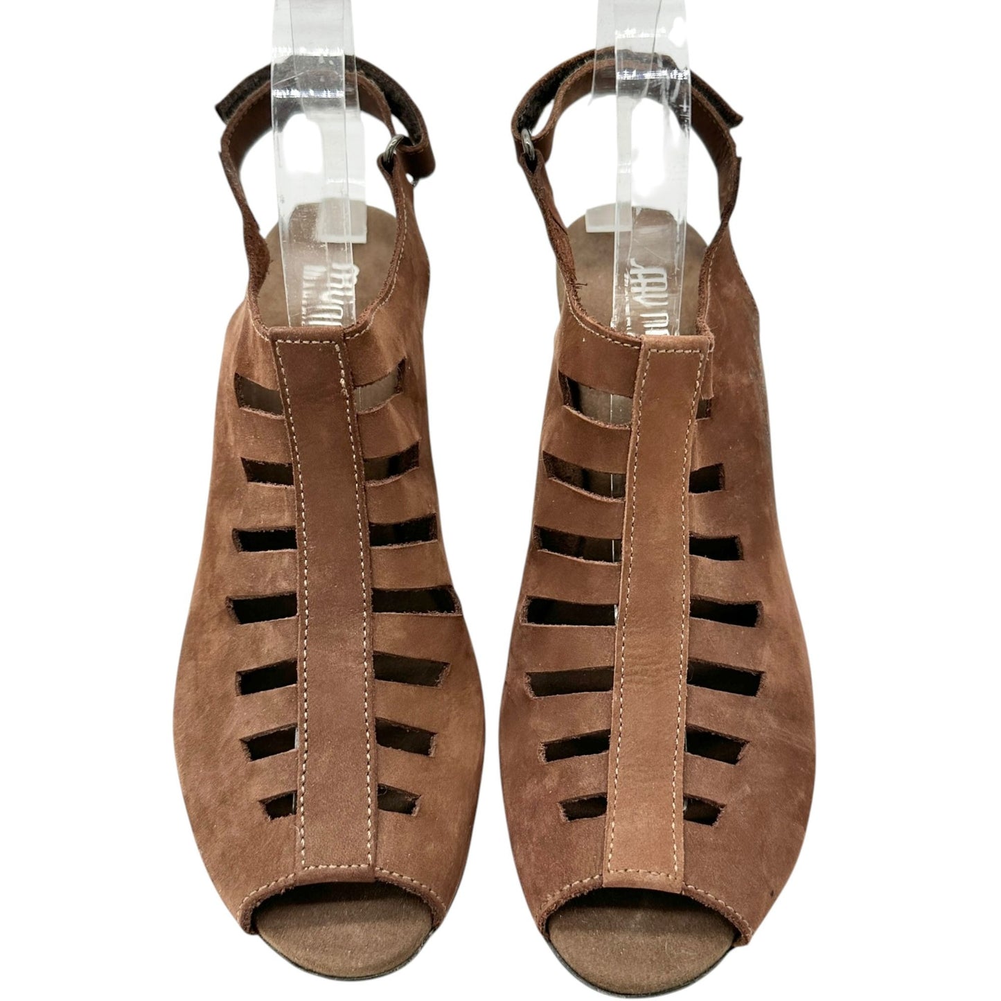 Munro American Slingback Sandals Womens 8.5N Brown Suede Cutout Design 2" Heel