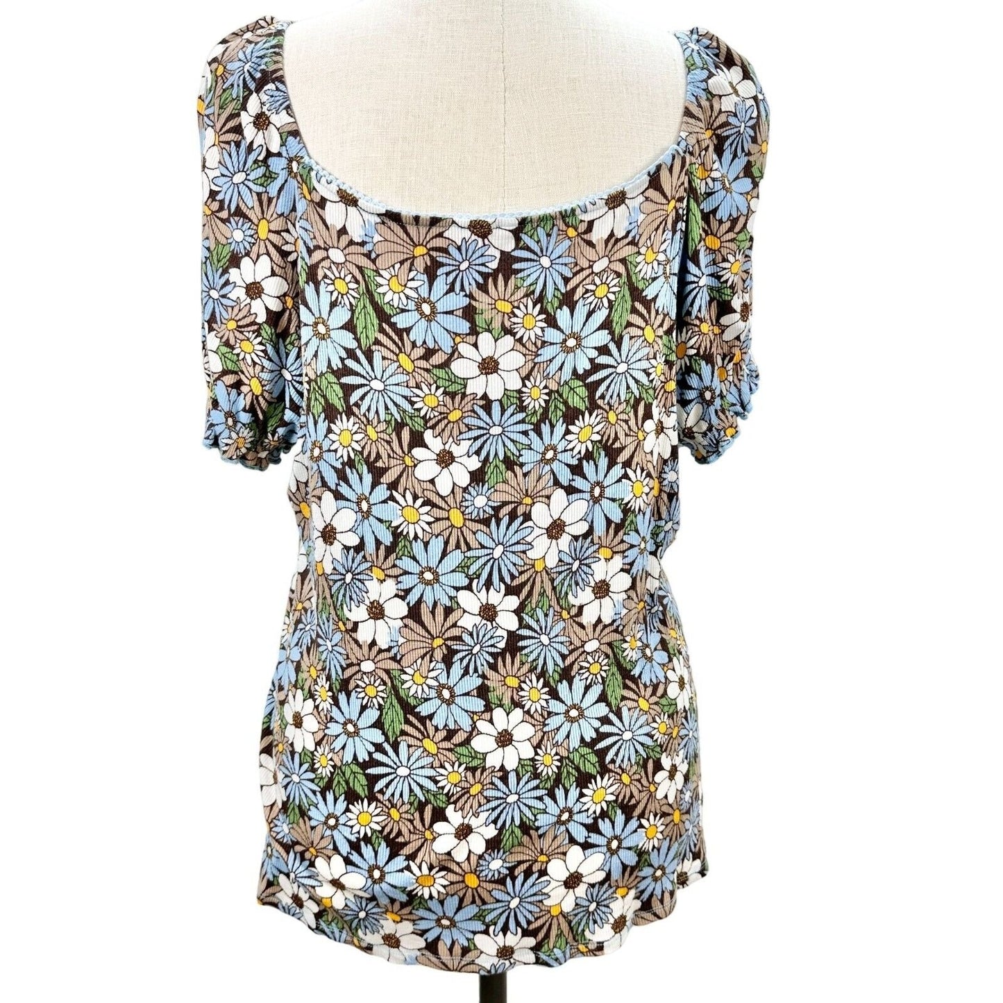 Cato Est 1946 Top Womens Size 22/24 Floral Ruched Blue White Brown SS Stretchy