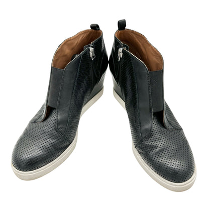 Linea Paolo Wedge Sneaker Womens Size 8M Black Perforated Leather Side Zip