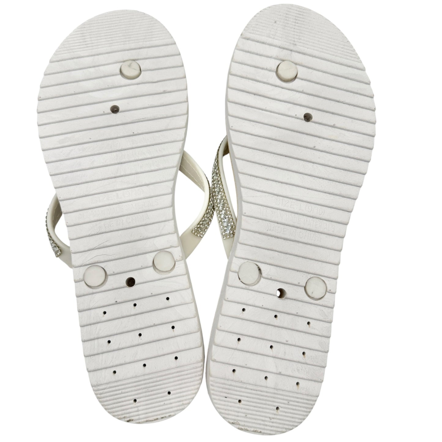 White Rhinestone Flip Flops Womens Size 9/10 Faux Leather Summer Casual Sandals
