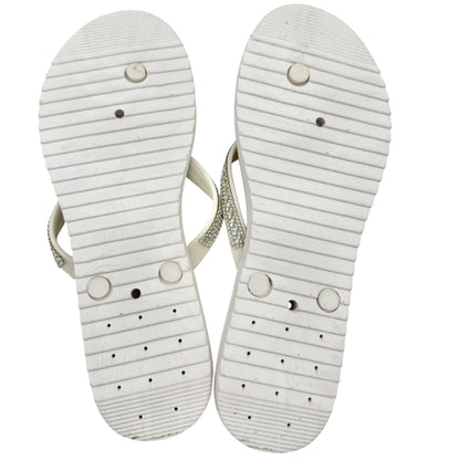 White Rhinestone Flip Flops Womens Size 9/10 Faux Leather Summer Casual Sandals