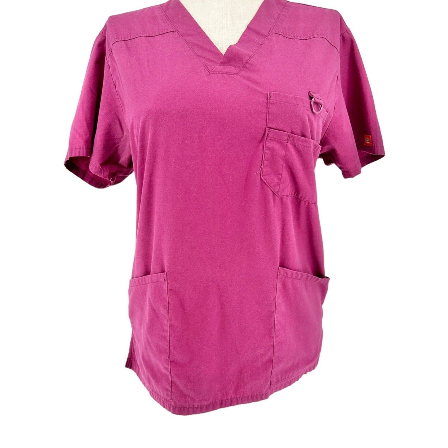 Dickies Women's Scrub Tops M Burgundy SS 5 Pockets V-neck Badge Holder
