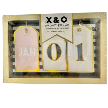 X&O Paper Goods Shadowbox Calendar 6x4.25x1 Gold Frame Manually Change Date NIP