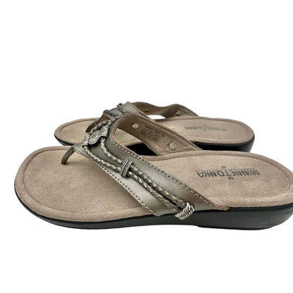 Minnetonka Sandals Women's 10 Pewter Leather Upper with Silver Accents