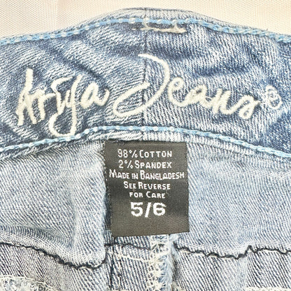 Aria Jeans Womens 5/6 Shorts Distressed Bermuda Denim With Embroidered Pockets