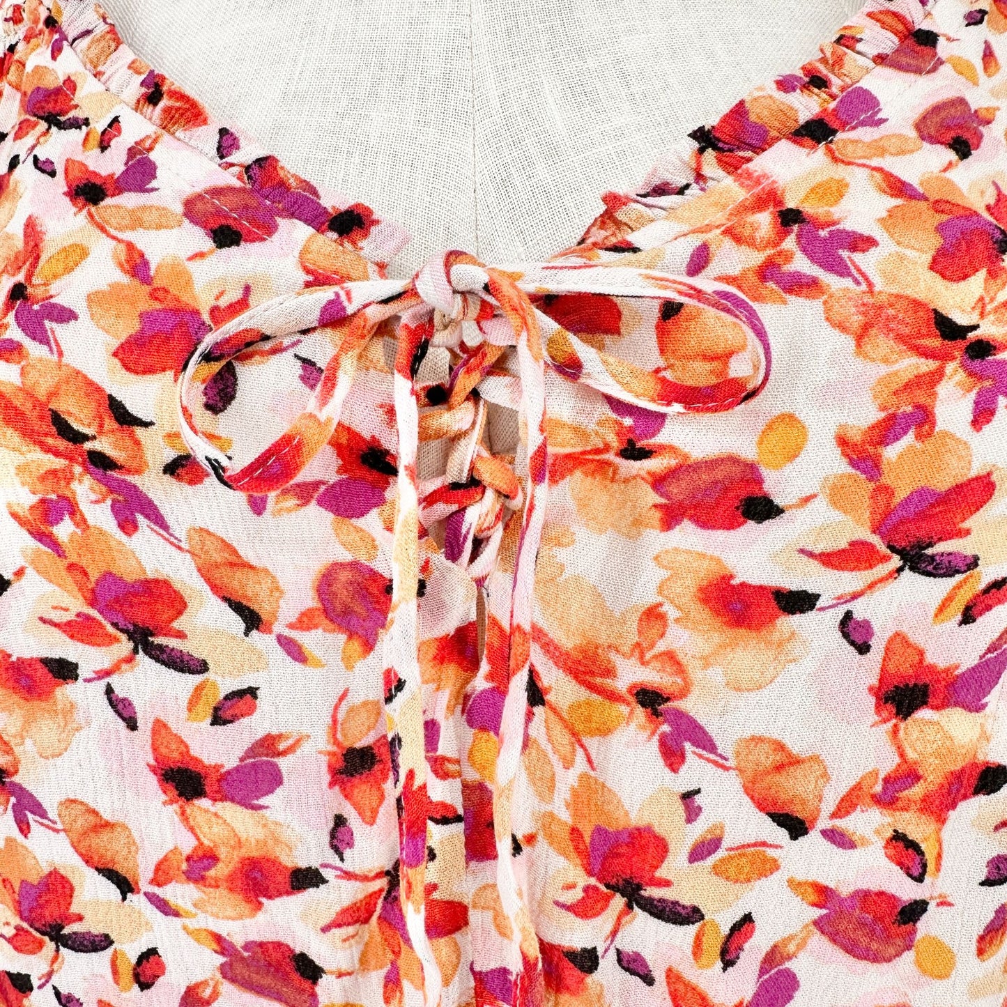 Torrid 3 Crinkle Babydoll Top Womens 22-24 Pink Floral SS Tie Front Rayon Boho