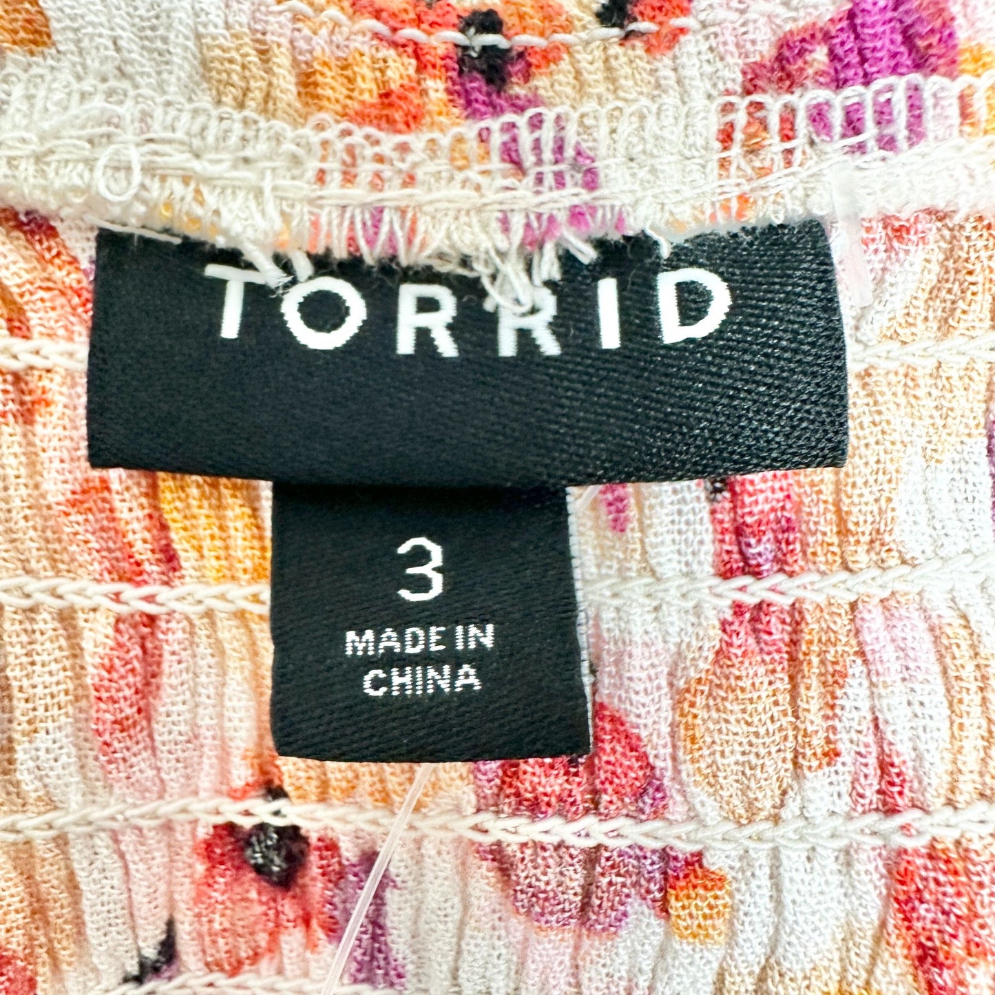 Torrid 3 Crinkle Babydoll Top Womens 22-24 Pink Floral SS Tie Front Rayon Boho