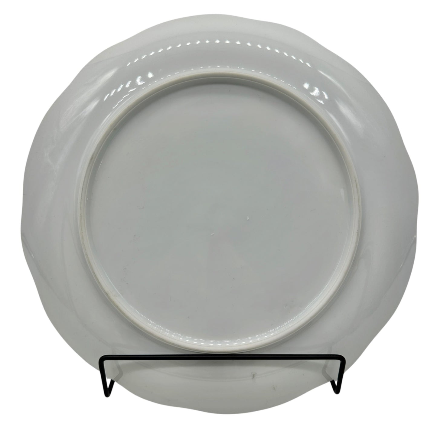 White Ceramic Scalloped Edge Dinner Plate 10 Inch Diameter Classic Simple Design