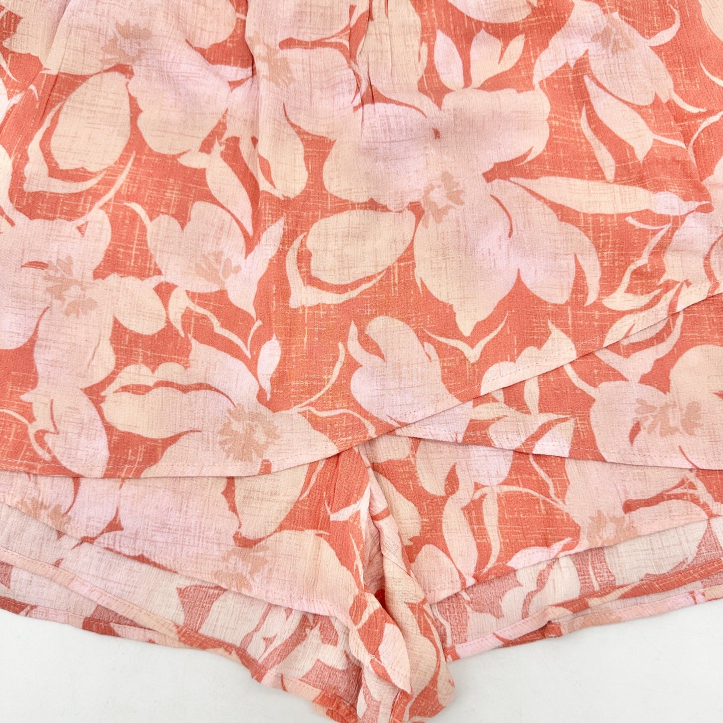 Torrid Baja Camellia Skort Womens 2X 18-20 High-Rise Ruffle Shades of Pink Gauze