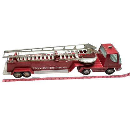 Vintage Nylint Fire Dept 33 Toy Fire Truck Extendable Ladder Metal Collectible