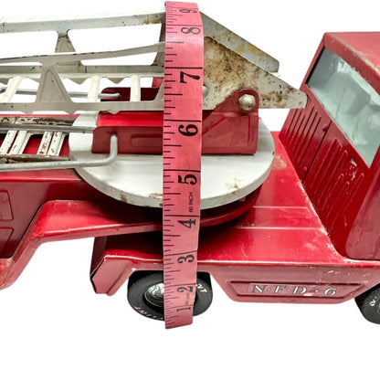Vintage Nylint Fire Dept 33 Toy Fire Truck Extendable Ladder Metal Collectible