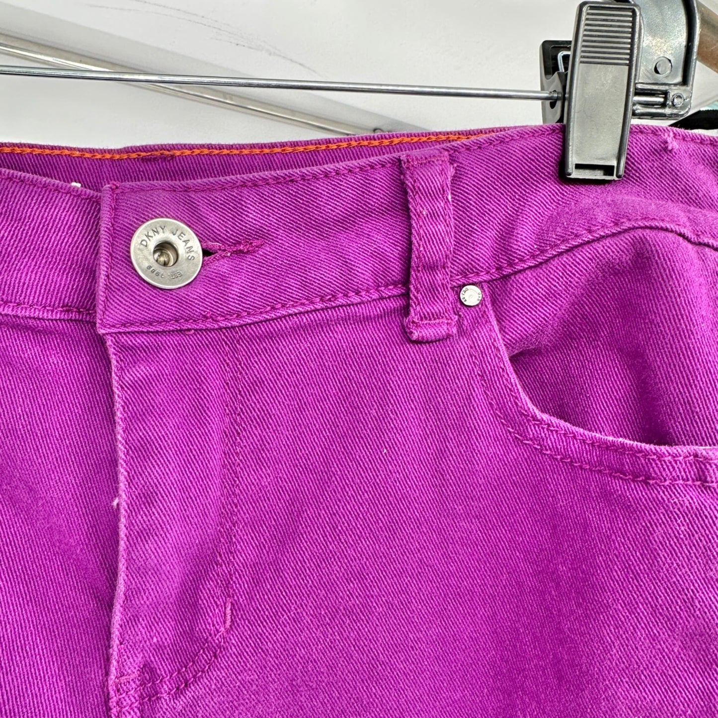DKNY Jeans Soho Skinny Denim Pants Womens 8 Purple Mid-Rise Stretchy Comfortable
