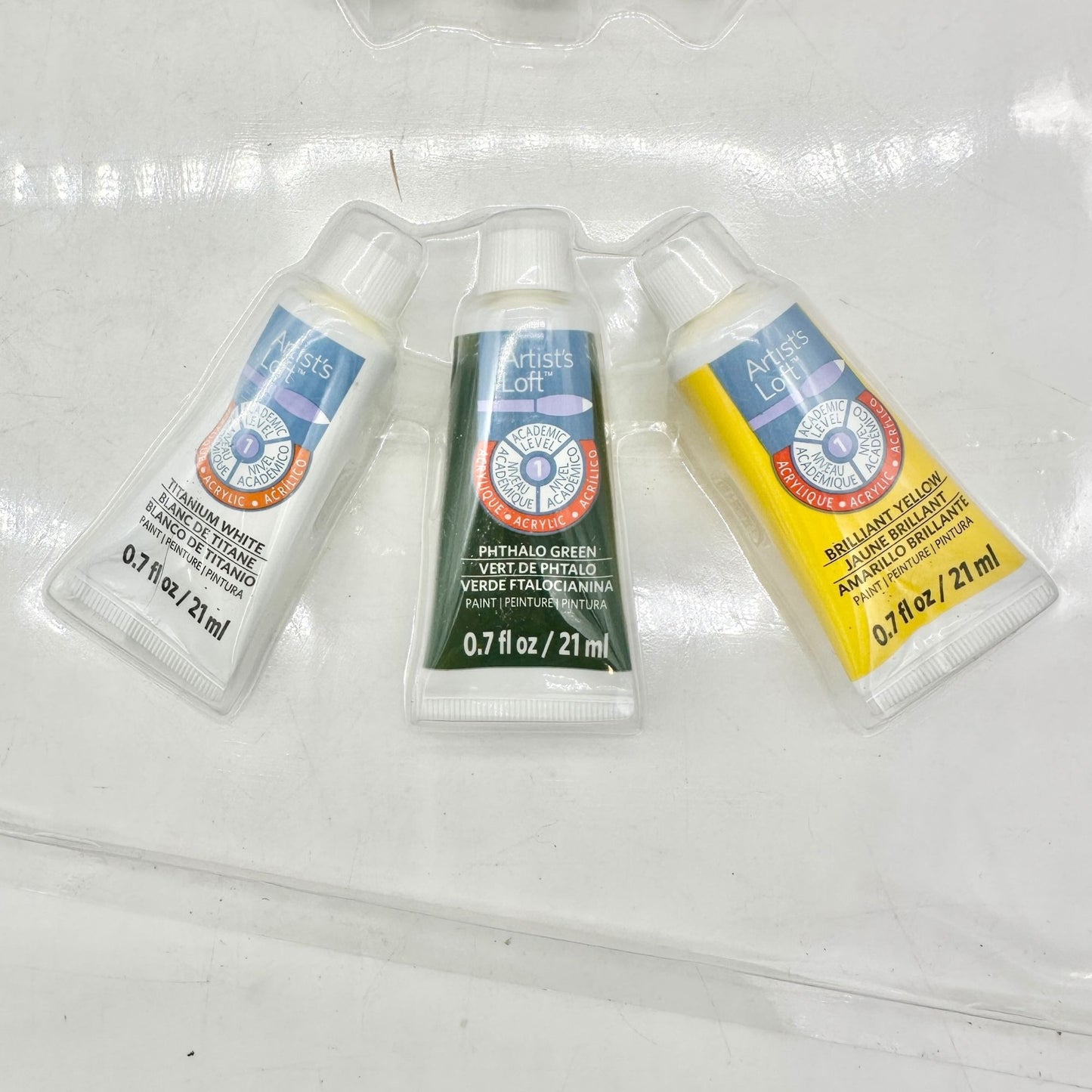 Artists Loft Acrylic Paint Set With Plastic Palette 6 Colors 0.7 Fl Oz Each New
