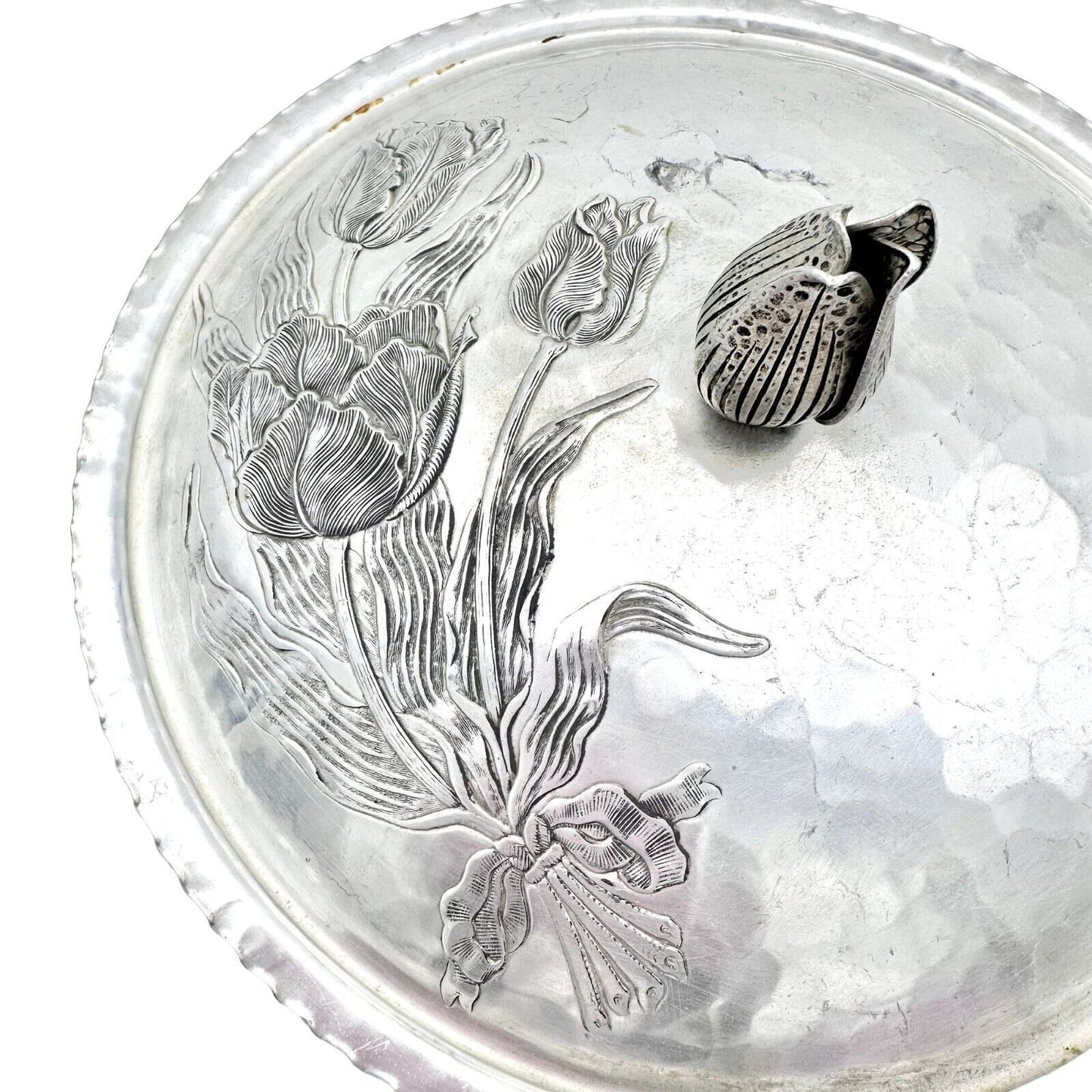 Hand Forged Everlast Metal Covered Dish Silver Tulip Dogwood Design Aluminum 9"D