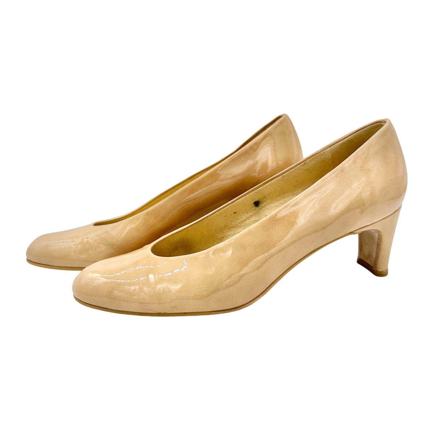 Stuart Weitzman Beige Patent Leather Heels Womens 8.5 Spain Made Classy Elegant
