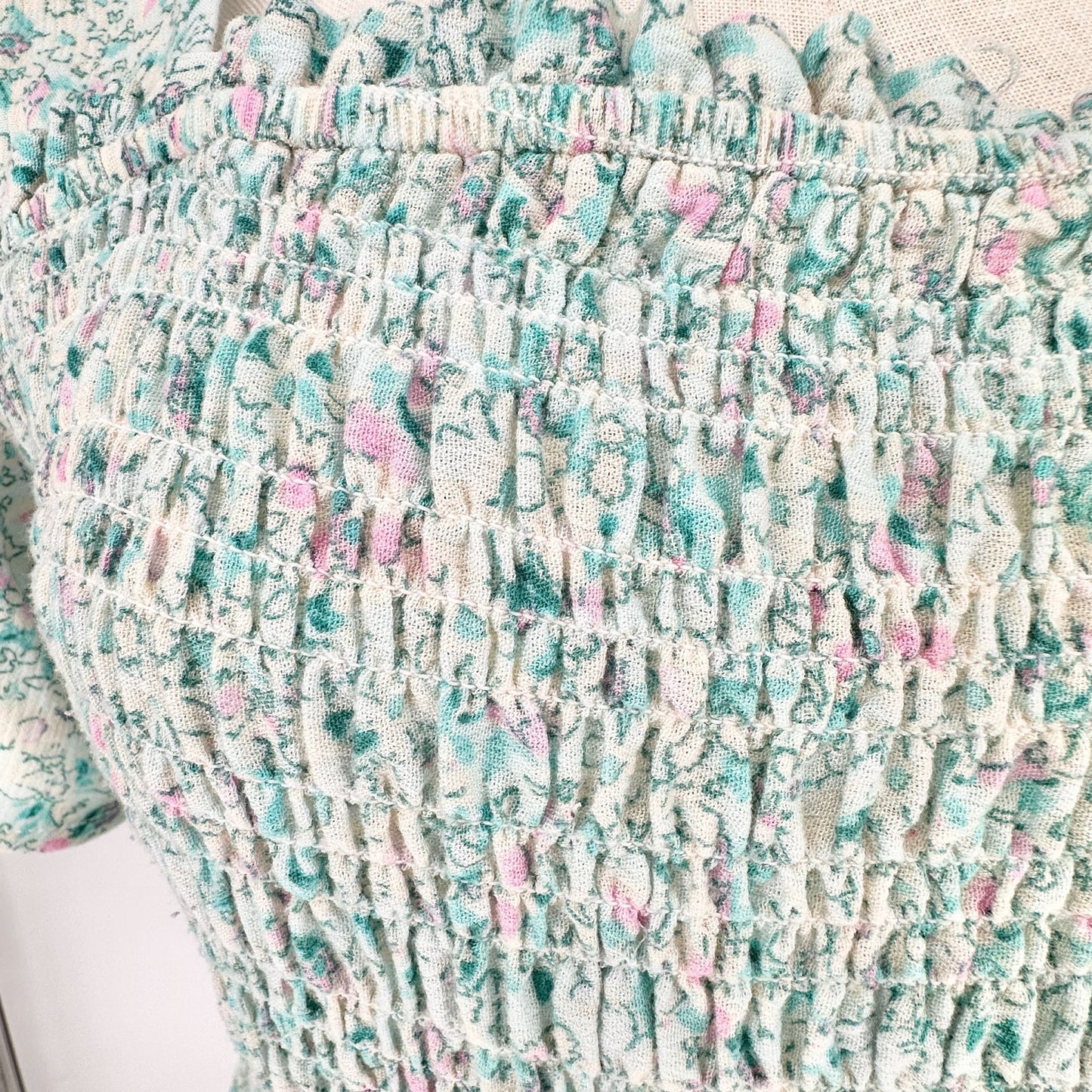 Torrid 2 Floral Smocked Babydoll Top Womens 18-20 Lt Blue Pink Beige SS Stretchy