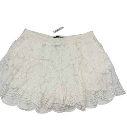 Torrid 2X Ivory Scalloped Lace Shorts Womens Elastic Waist Floral Overlay Light