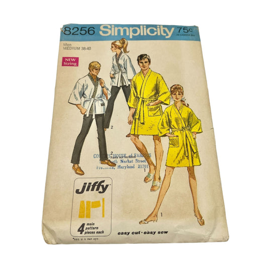 Simplicity Jiffy Pattern 8256 Mens Robe Medium 38-40 Pattern has been cut