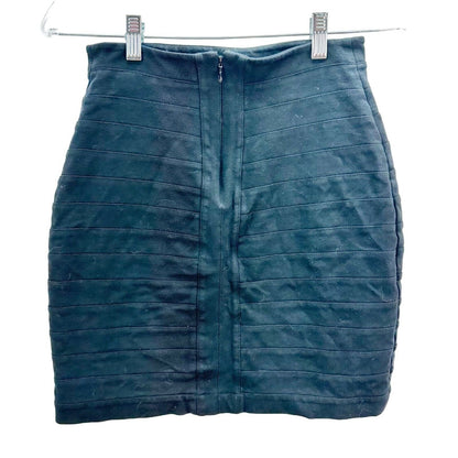 Express Skirt Women's 0 Black Horizontal Stitched Stripes Zip Closure