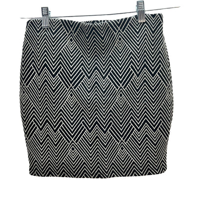 Zara Trafaluc Fall Winter Collection Pencil Skirt S Black White Zigzag NWT
