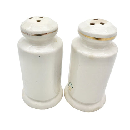 Vintage Salt Pepper Shakers 3 x 1.5 White With Painted Dutch Couple
