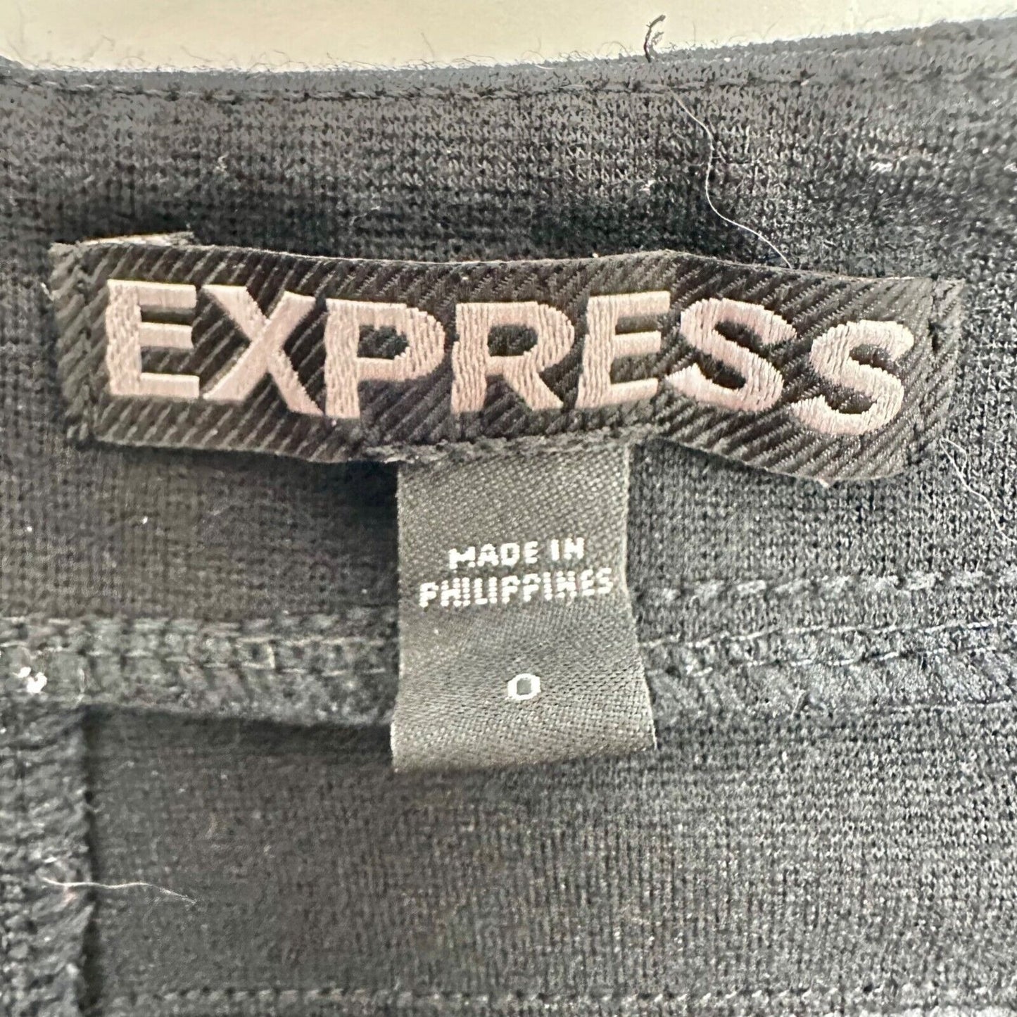 Express Skirt Women's 0 Black Horizontal Stitched Stripes Zip Closure