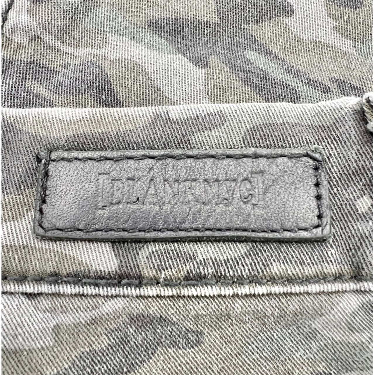 BlankNYC Pants Women's 24 in Olive Camo 5 Pocket Skinny Leg Low Rise Inseam 29"