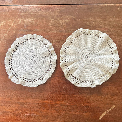 Set of 2 Vintage Doilies 6.5 in and 6 in Ivory Crochet