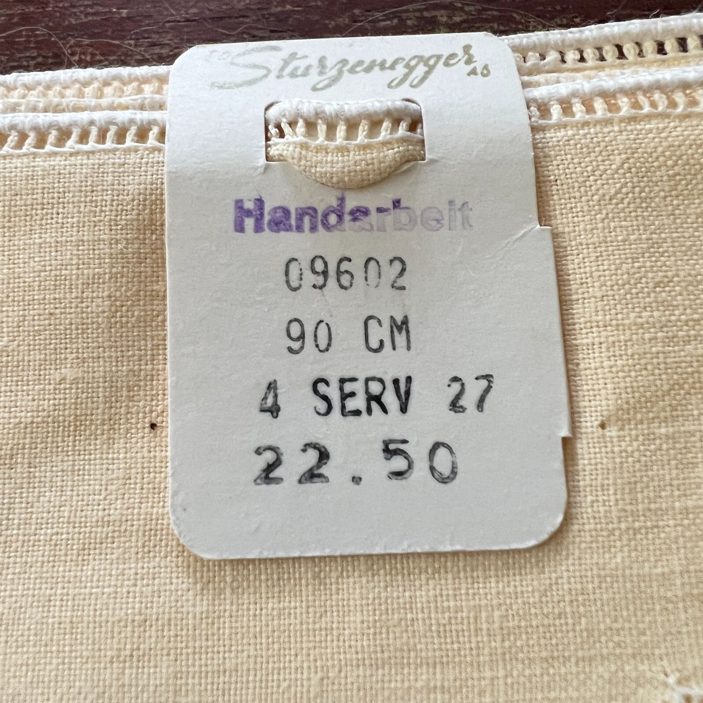 Vintage Brode Main Tablecloth and 4 Napkins Yellow Embroidered Flowers With Tag