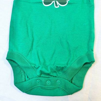 The Childrens Place Green 1pc IRISH Bodysuit 0-3M Shamrock St. Patricks Day