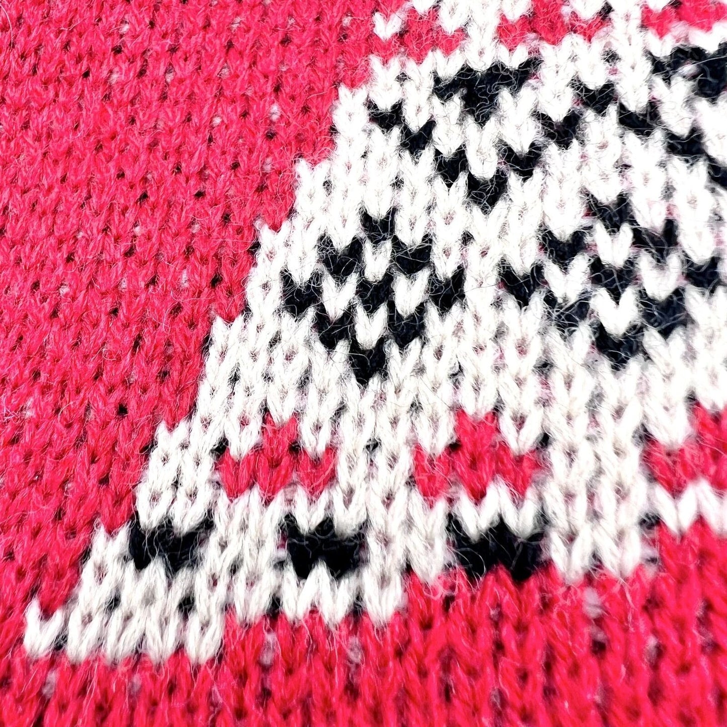 Charter Club 2-Piece Gift Set Scarf Hat One Size Red Owl Snowflakes NEW